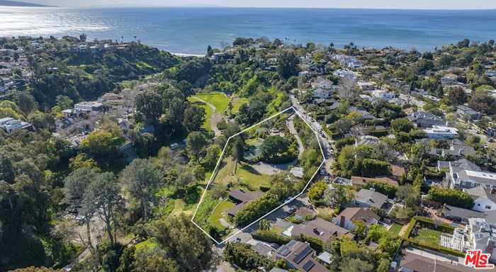 photo 1: 620 N Marquette Street, Pacific Palisades CA 90272