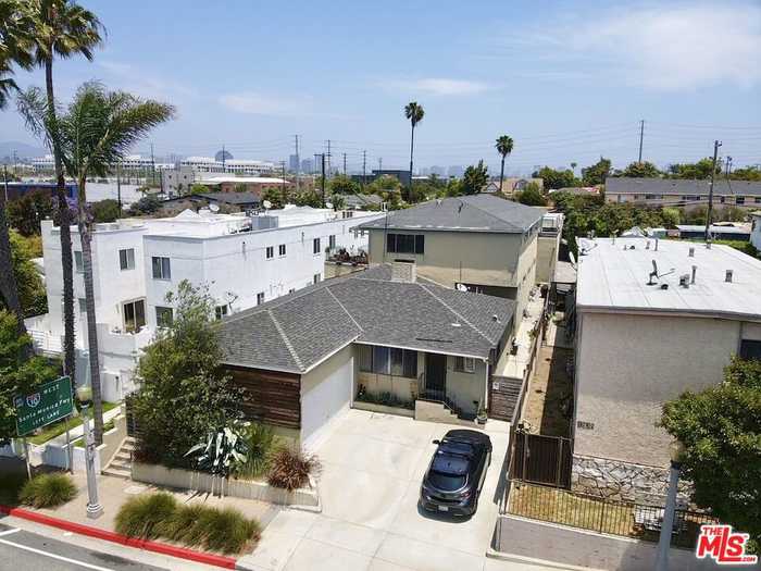 photo 1: 1829 20th Street, Santa Monica CA 90404