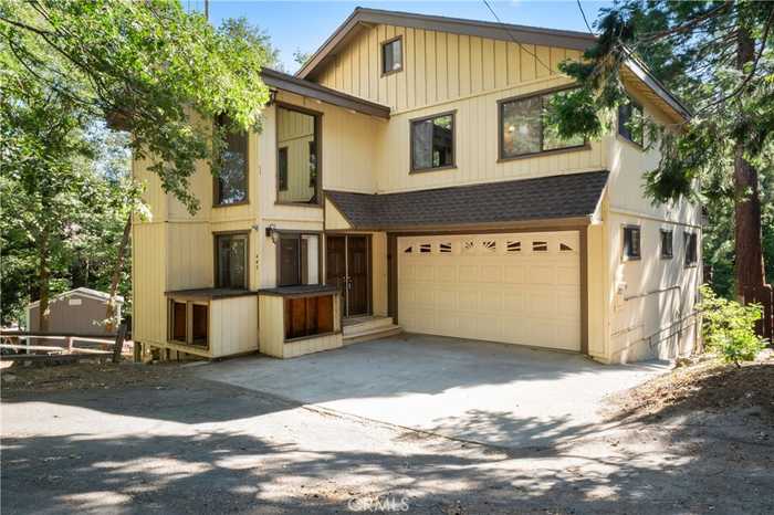 photo 1: 443 Davidson Lane, Crestline CA 92325