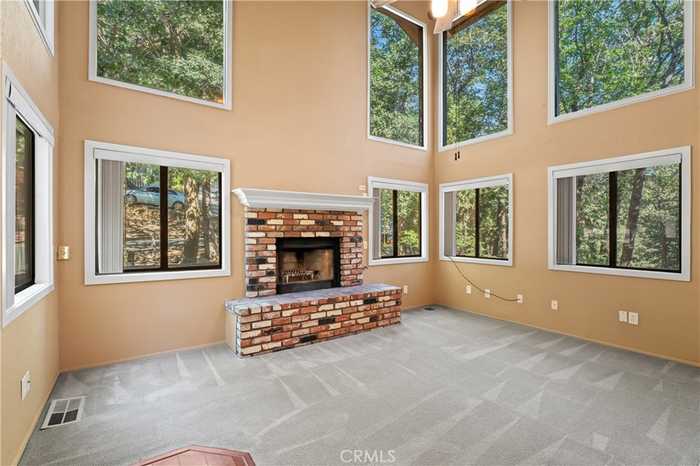 photo 2: 443 Davidson Lane, Crestline CA 92325