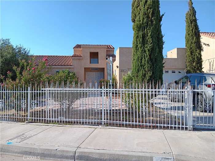 photo 1: 3759 Noll Drive, Palmdale CA 93550