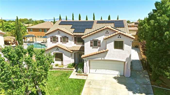 photo 1: 4361 Elena Place, Quartz Hill CA 93536