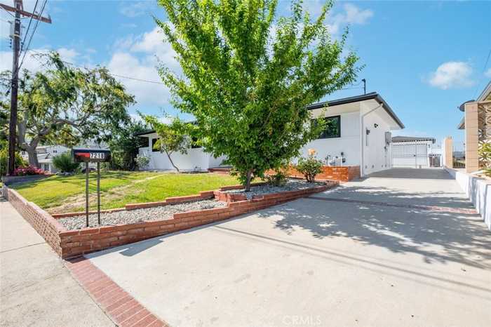 photo 2: 7218 Chetwood Drive, Tujunga CA 91042