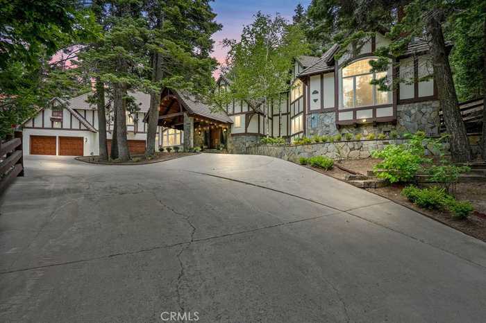 photo 1: 139 Cedar Ridge Drive, Lake Arrowhead CA 92352