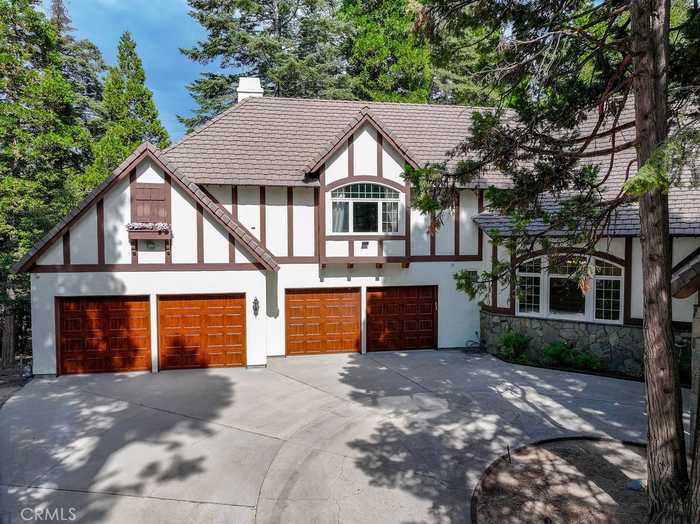 photo 2: 139 Cedar Ridge Drive, Lake Arrowhead CA 92352