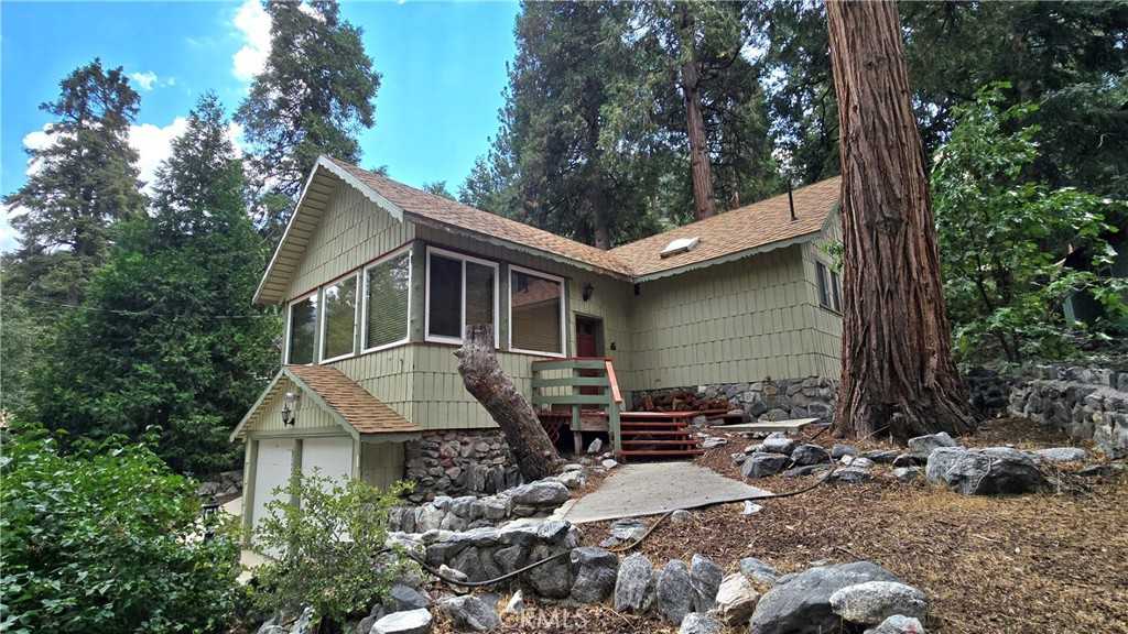 photo 1: 40969 Spruce Drive, Forest Falls CA 92339