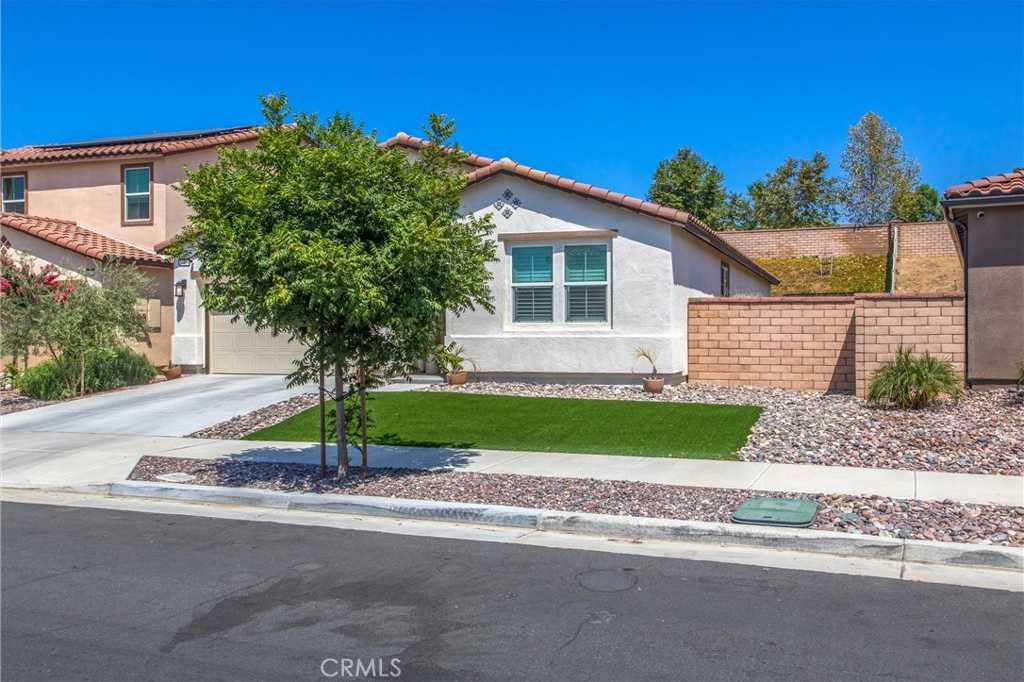 photo 3: 24404 Division Drive, Menifee CA 92584