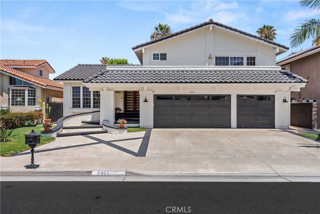 photo 1: 9901 Oceancrest Drive, Huntington Beach CA 92646