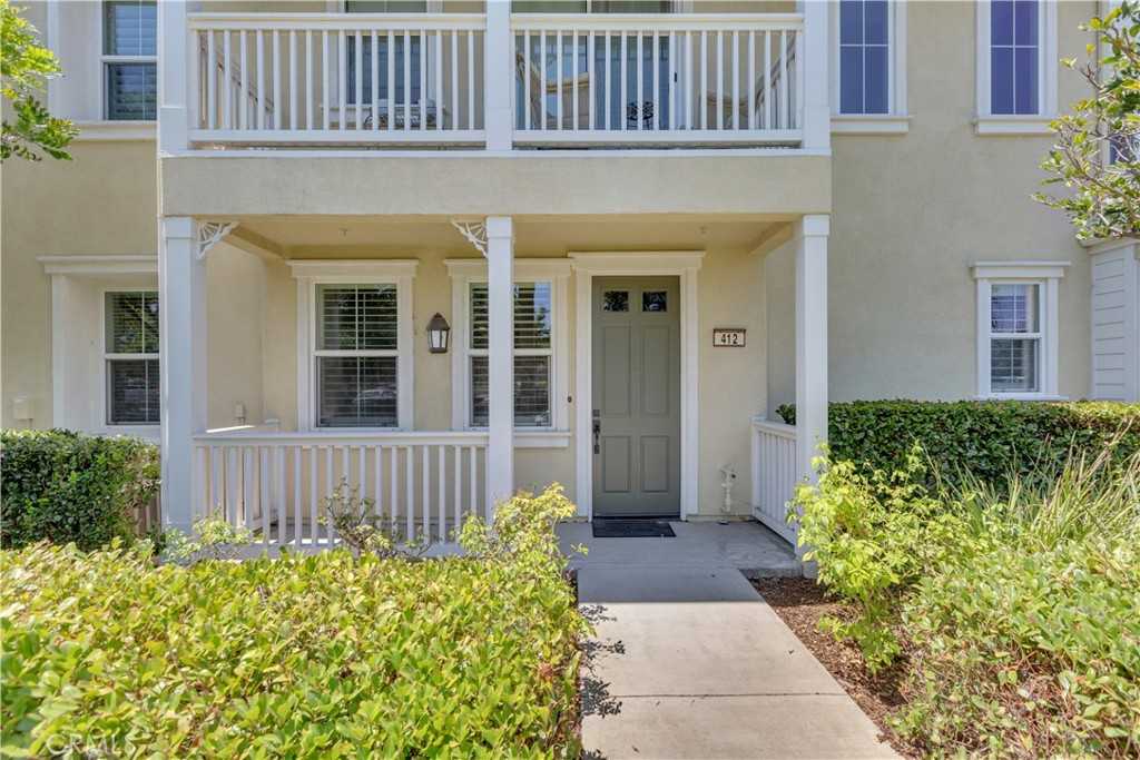 photo 3: 412 Silk Tree, Irvine CA 92606