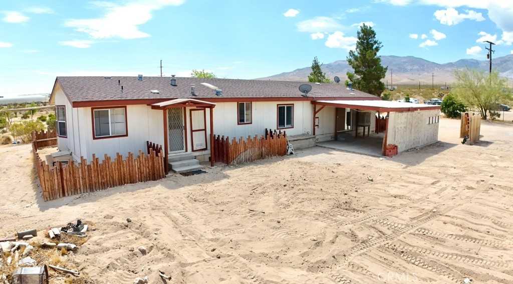 photo 3: 8130 Camp Rock Road, Lucerne Valley CA 92356