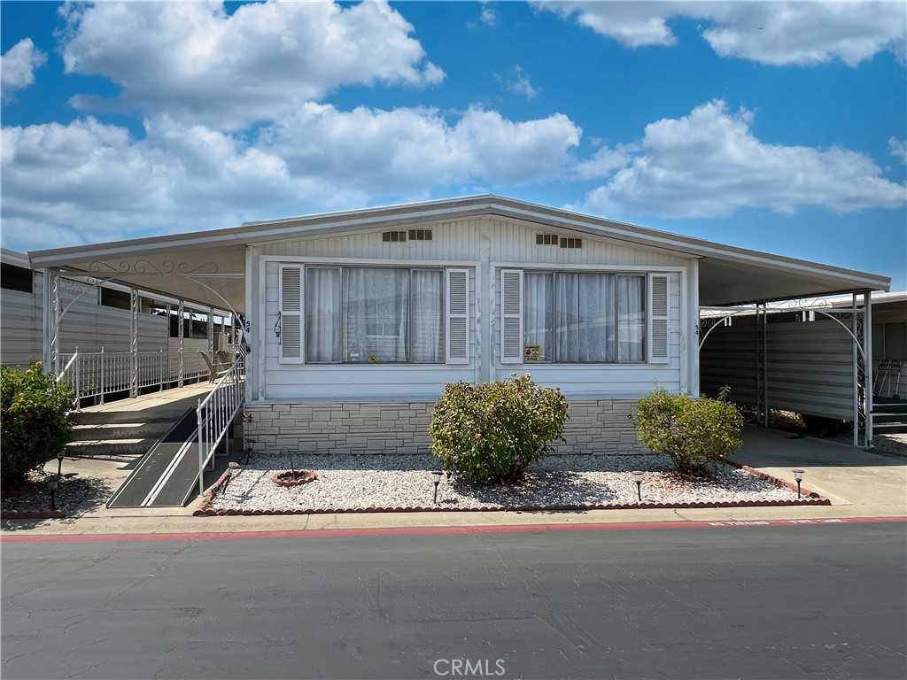 photo 2: 975 California St , SPC 54, Calimesa CA 92320