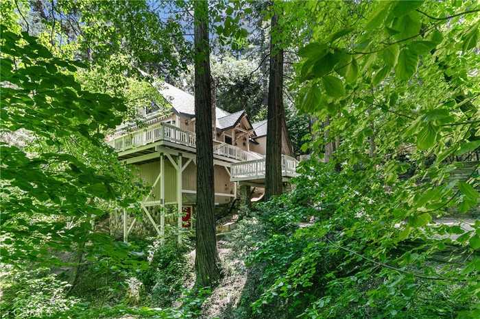 photo 1: 841 Cottage Grove Road, Lake Arrowhead CA 92352