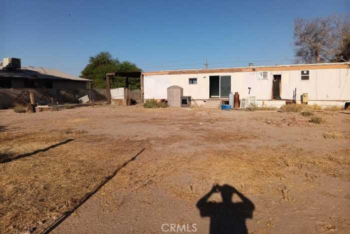 photo 1: 21112 N Neighbours Boulevard, Blythe CA 92225