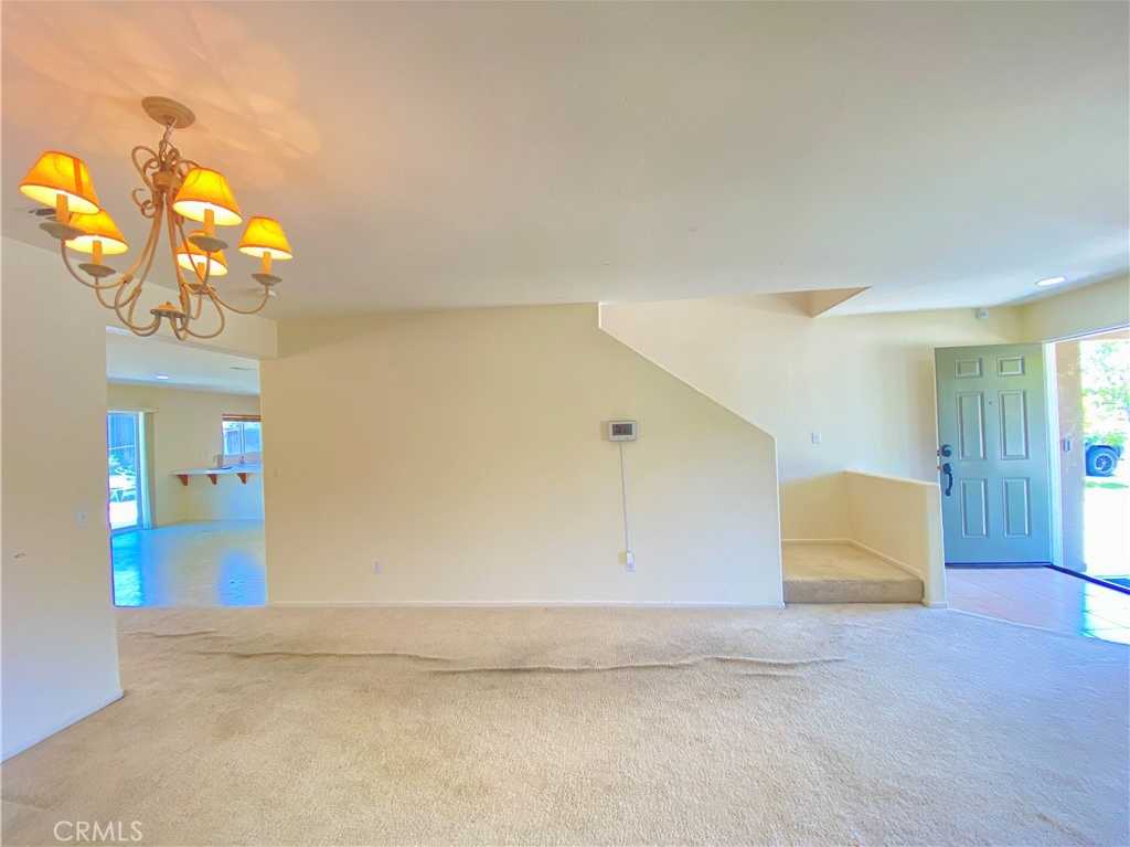 photo 3: 1022 Longfellow Court, Oceanside CA 92057