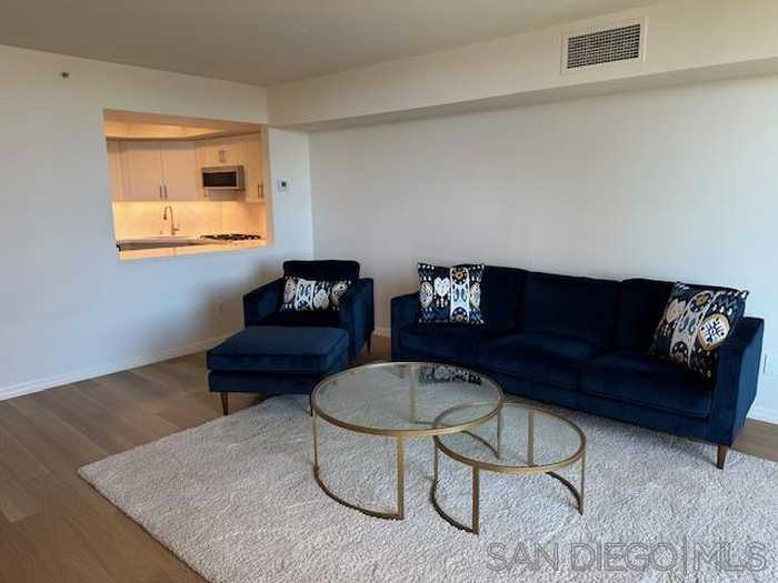 photo 2: 500 W Harbor Dr Unit 1008, San Diego CA 92101