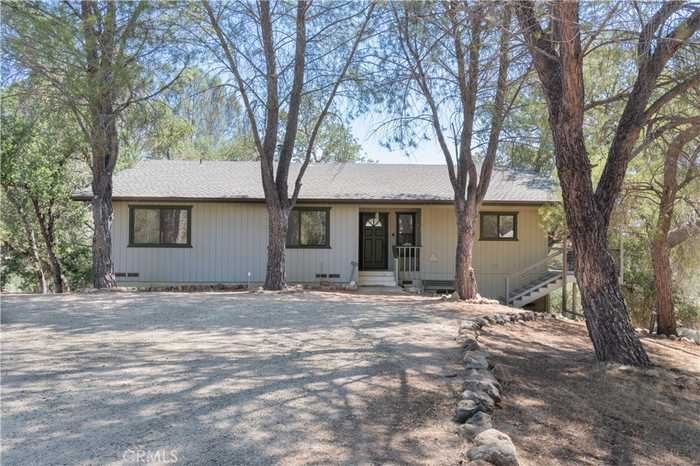 photo 1: 3840 Telford Road, Paso Robles CA 93446