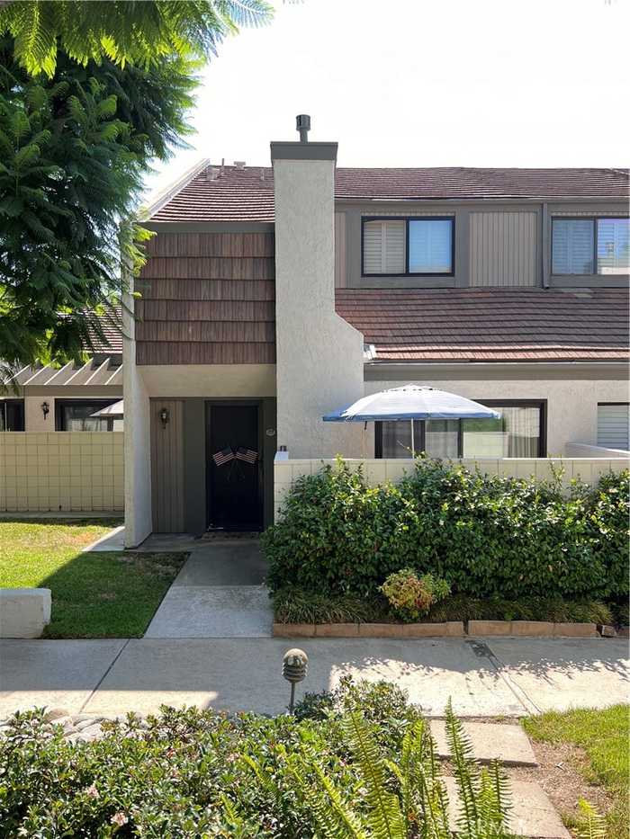 photo 2: 586 W Huntington Drive, Arcadia CA 91007