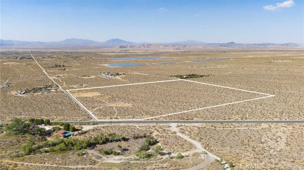 photo 3: Fairlane Road, Lucerne Valley CA 92356