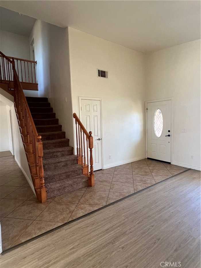 photo 2: 13049 Samprisi Avenue, Victorville CA 92392