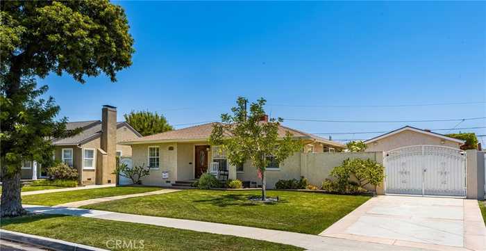 photo 2: 1814 Litchfield Avenue, Long Beach CA 90815