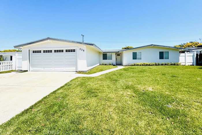 photo 2: 236 Loyola Road, Costa Mesa CA 92626