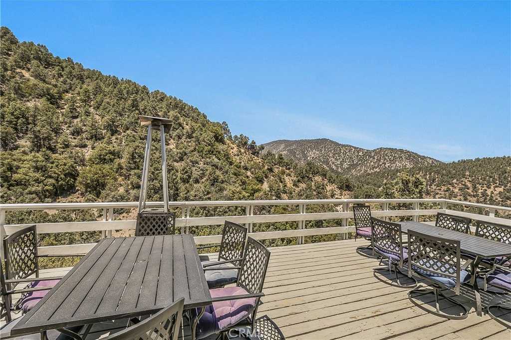 photo 3: 2405 Yellowstone Court, Pine Mountain Club CA 93225