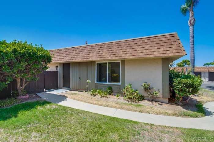 photo 2: 209 Festival Drive Unit 7, Oceanside CA 92057