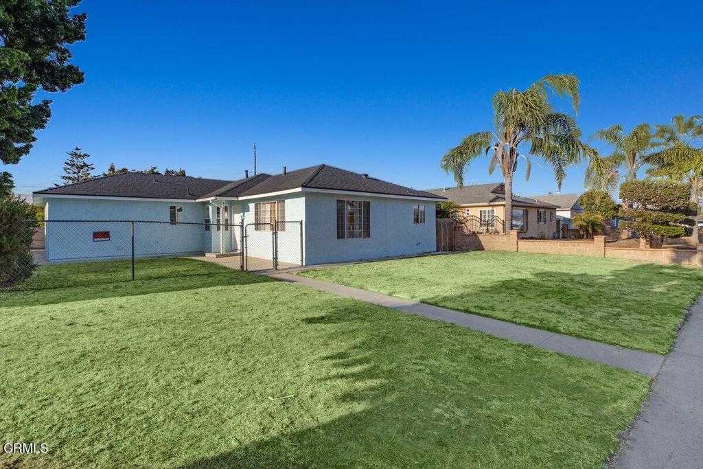 photo 3: 233 E Channel Islands Boulevard, Oxnard CA 93033