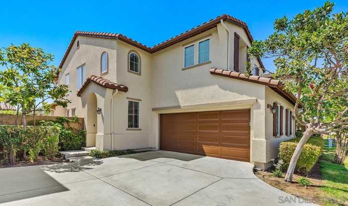 photo 1: 35783 Crickhowell Ave, Murrieta CA 92563