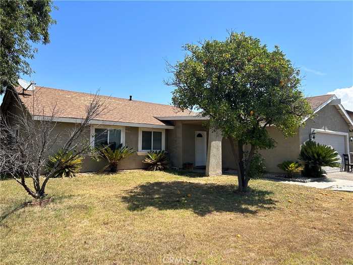 photo 1: 9715 Manitoba Place, Riverside CA 92503