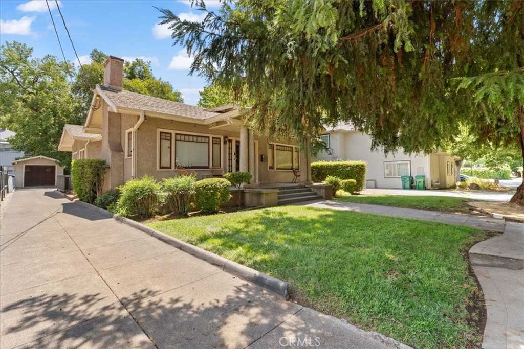 photo 3: 429 W 3rd Street, Chico CA 95928