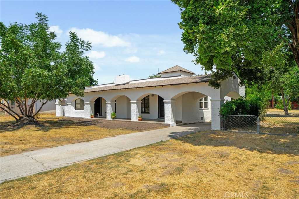 photo 2: 7179 Garden Drive, San Bernardino CA 92404