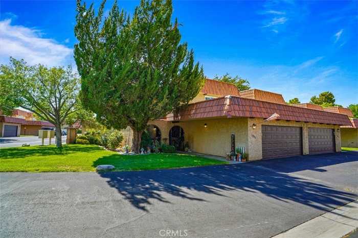 photo 2: 39941 Santa Fe Way, Palmdale CA 93551