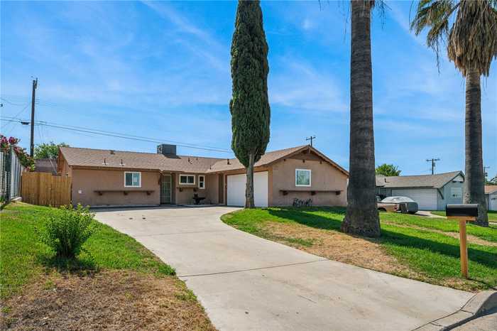 photo 2: 5433 Elm Avenue, San Bernardino CA 92404