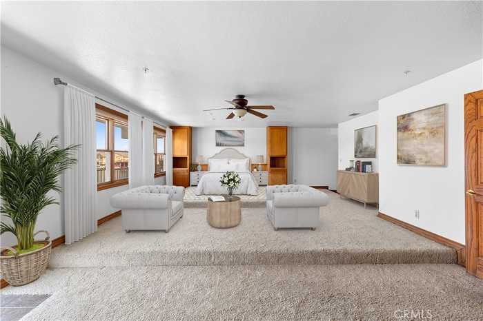 photo 2: 13630 Sea Gull Drive, Victorville CA 92395