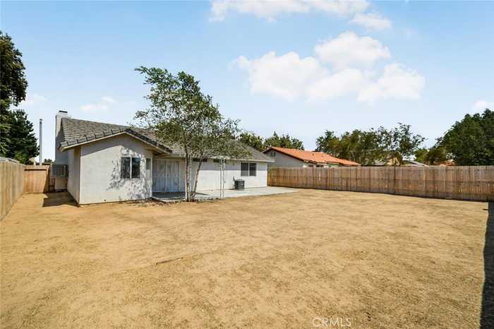 photo 18: 45241 18th Street E, Lancaster CA 93535