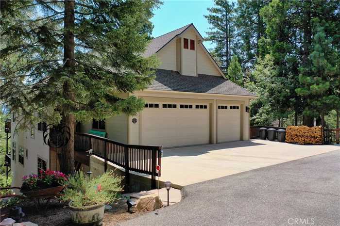 photo 1: 390 Old Toll Road, Lake Arrowhead CA 92352