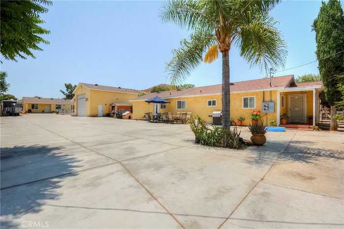 photo 1: 4320 Ambs Drive, Riverside CA 92505