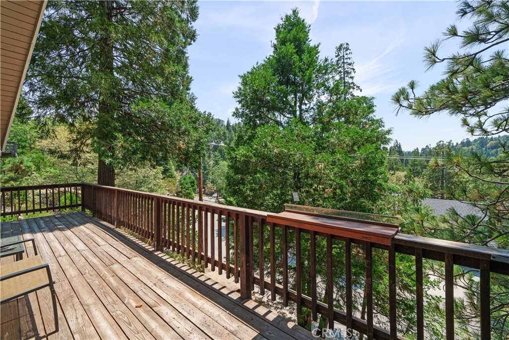 photo 3: 357 Pioneer Road, Lake Arrowhead CA 92352