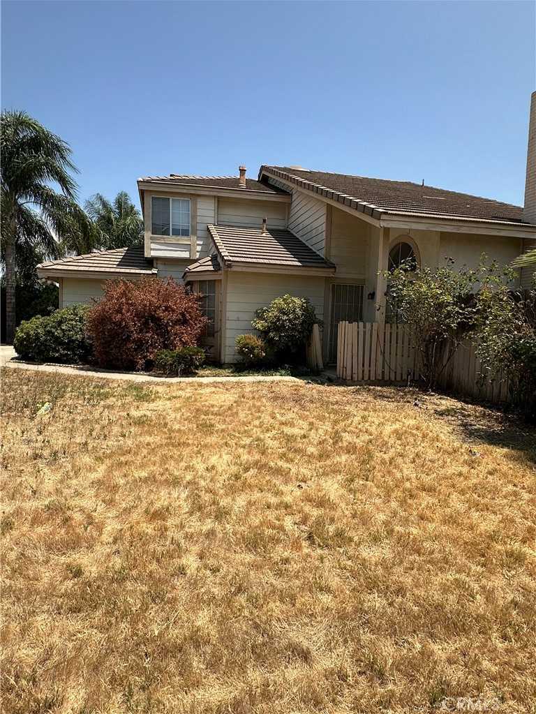 photo 1: 24111 MOUNT RUSSELL, Moreno Valley CA 92553