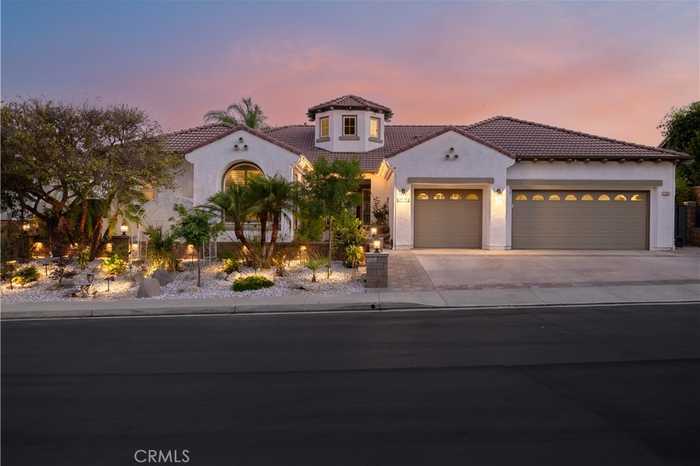 photo 1: 23831 Hollingsworth Drive, Murrieta CA 92562