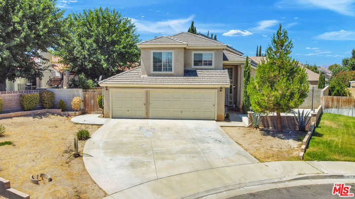 photo 1: 37701 Christensen Court, Palmdale CA 93552