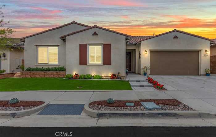 photo 2: 11523 Explorer Court, Corona CA 92883