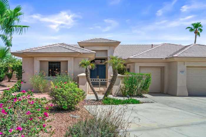 photo 2: 39303 Gleneagles Circle, Palm Desert CA 92211