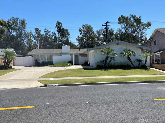 photo 1: 3432 Yellowtail Drive, Los Alamitos CA 90720