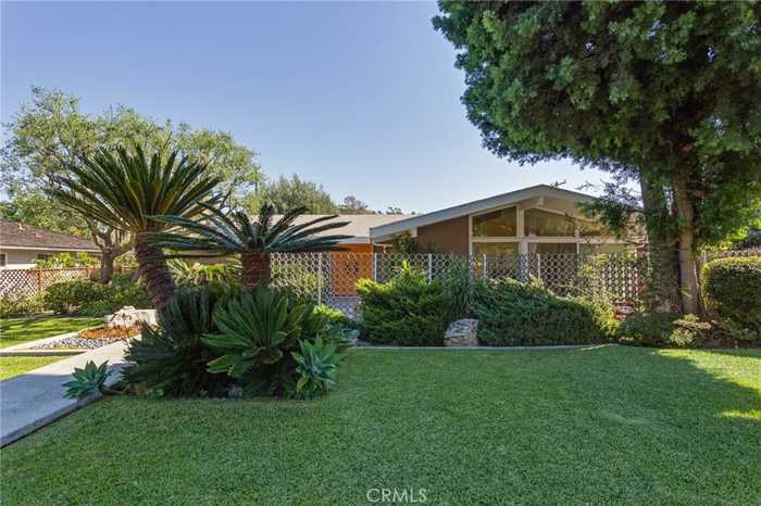 photo 2: 1340 Los Altos Avenue, Long Beach CA 90815