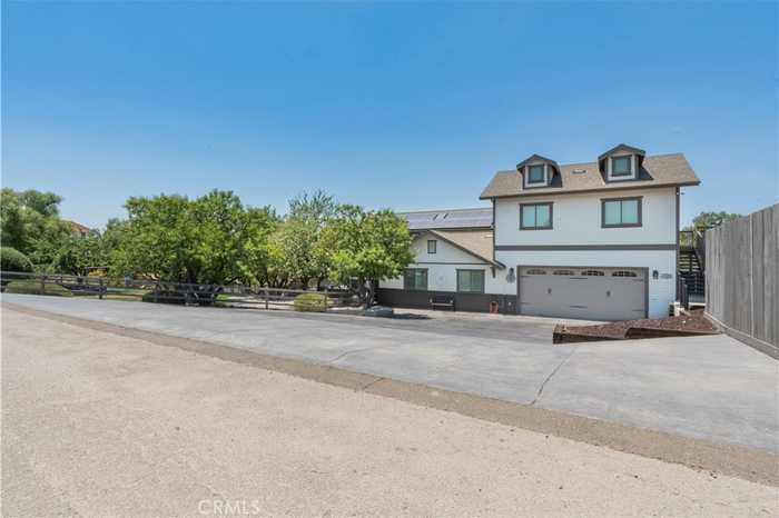 photo 2: 1610 Lyle Lane, Paso Robles CA 93446