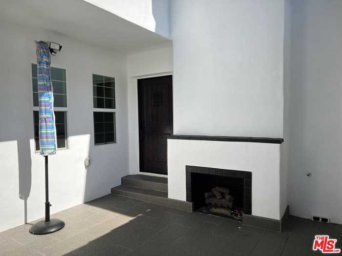 photo 2: 112 114  116 S Harper Avenue, Los Angeles CA 90048