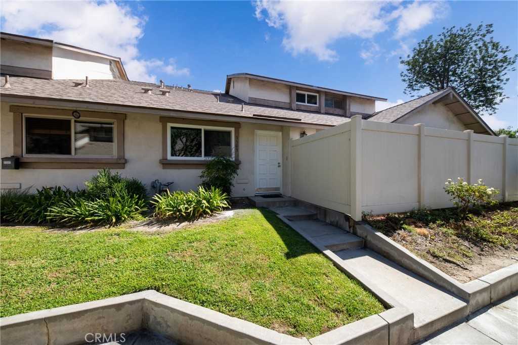 photo 2: 5503 Pioneer Boulevard, Whittier CA 90601