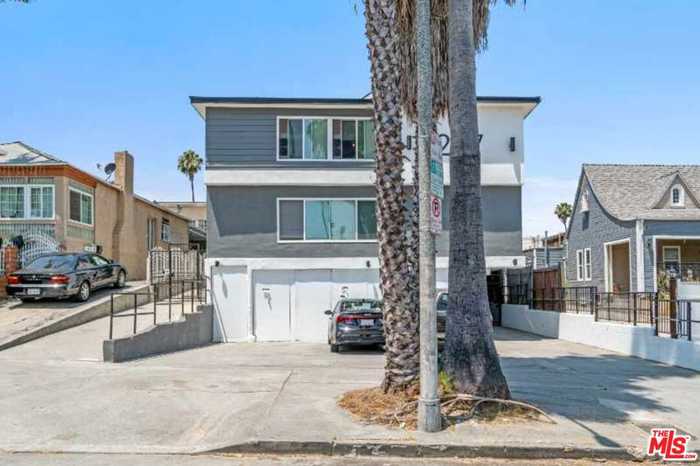 photo 12: 237 N Catalina Street Unit 2, Los Angeles CA 90004